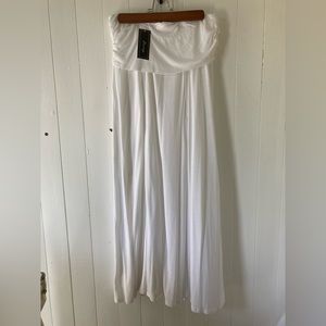 Women’s long skirt. New with tags